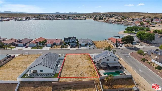 26719 Blue Water Road, Helendale
