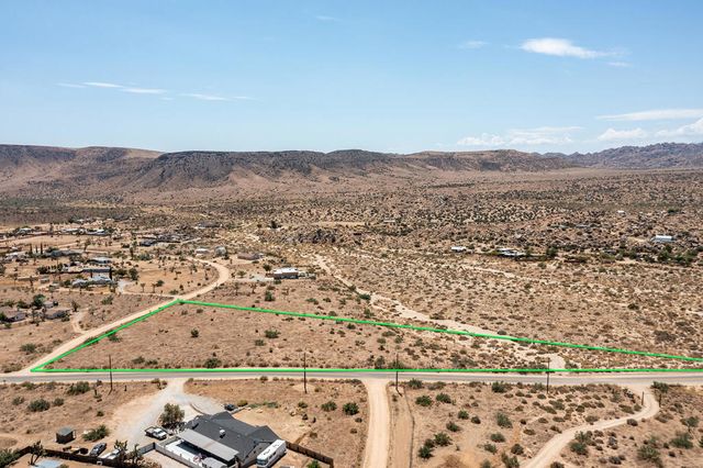 201 Pipes Canyon Road, Pioneertown