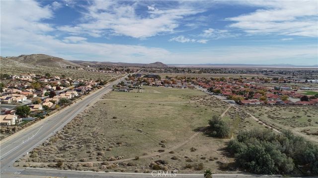 1 30th Street W, Rosamond