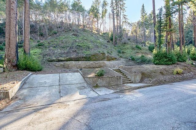 315 Lake Drive, Boulder Creek
