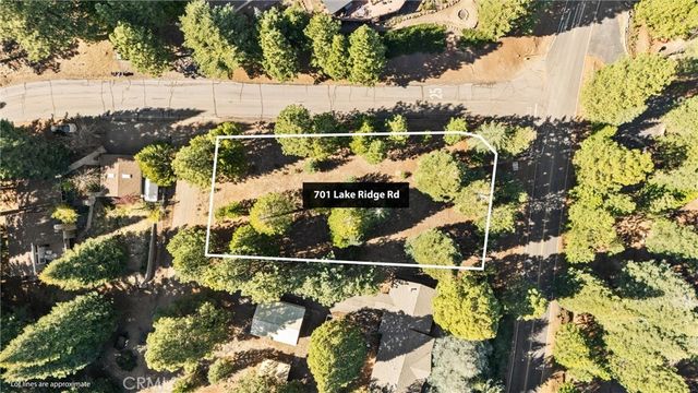 701 Lake Ridge Road, Lake Almanor