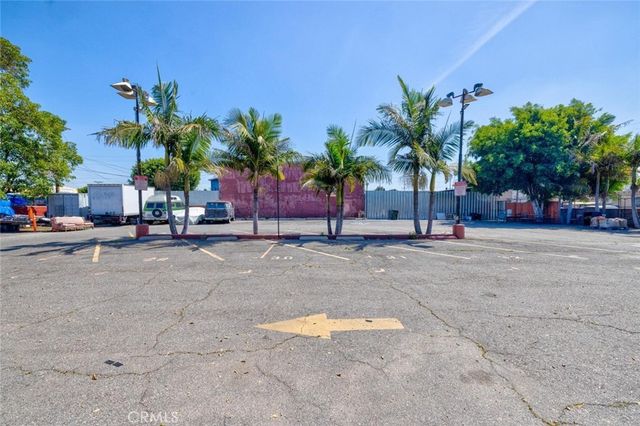 1437 E 61st, Los Angeles