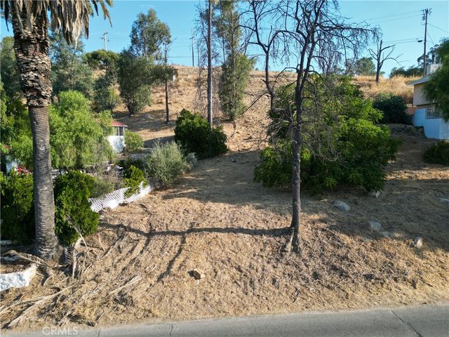 Smith Avenue, Lake Elsinore