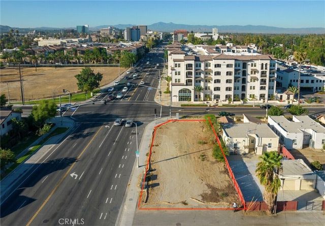 3071 Market, Riverside
