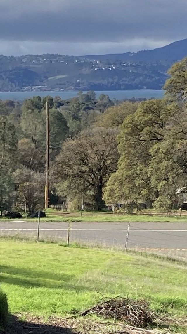 3747 Pine Avenue, Clearlake
