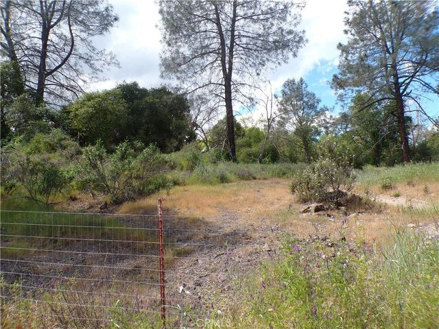 14304 Redbud, Clearlake