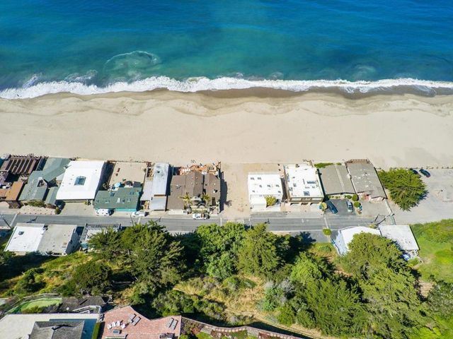 534 Beach Drive, Aptos