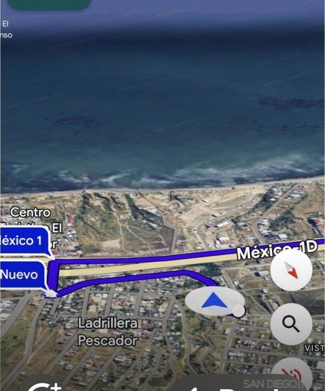 Avenida De La Paz, 