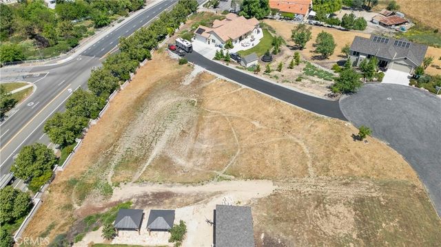 1225 Kapareil, Paso Robles