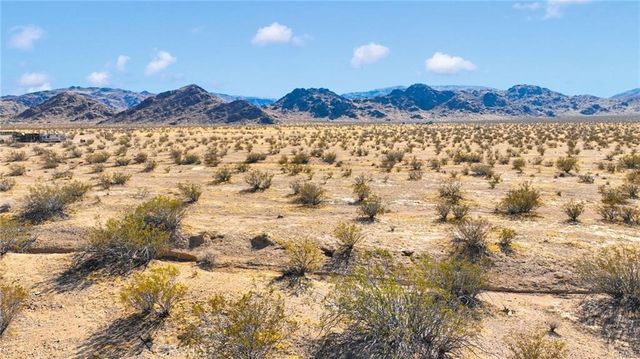 Apn 0453-281-02-0000, Lucerne Valley