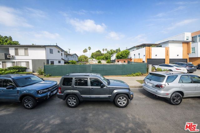 1341 N Stanley Avenue, Los Angeles