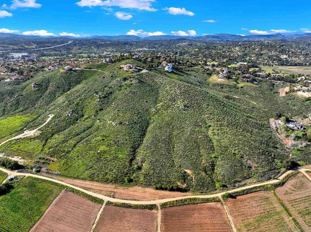 Sierra Linda Dr, Escondido