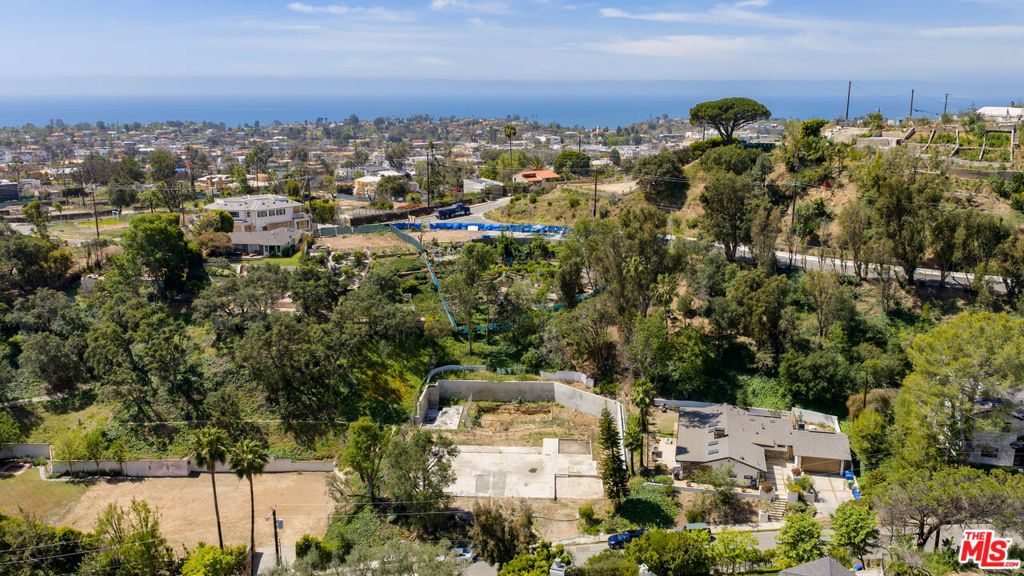 1303 Marinette Road, Pacific Palisades