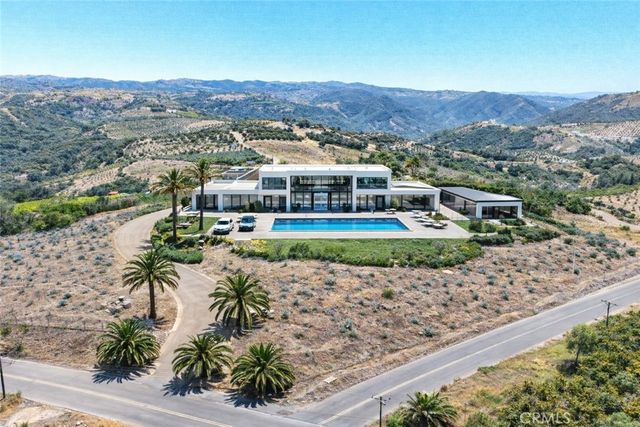 1 El Calamar, Temecula