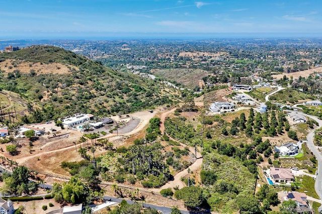 Buena Creek Rd, Vista