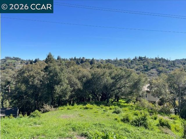 103 Barbara Rd, Orinda