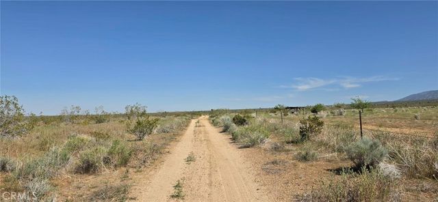 175th St E W10, Llano