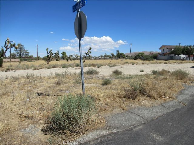 7331 Joshua Lane, Yucca Valley