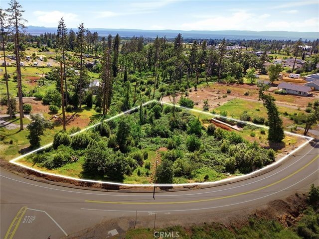 988 Pearson Road, Paradise