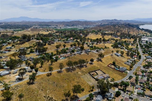Lake Elsinore, Lake Elsinore