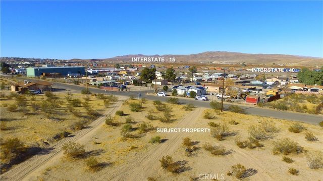 42424137 Armory Road, Barstow