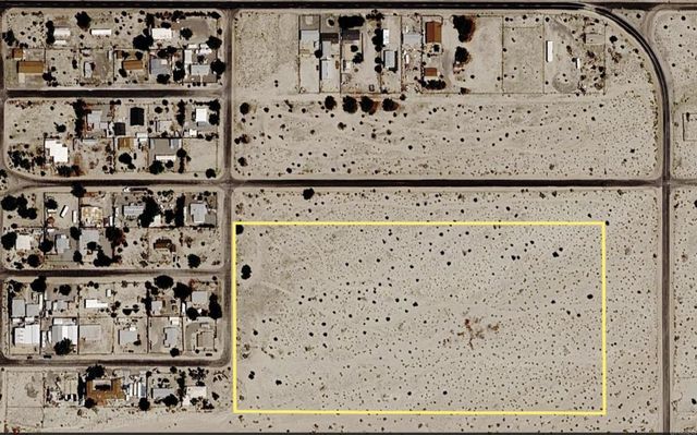 Third Street, Ocotillo