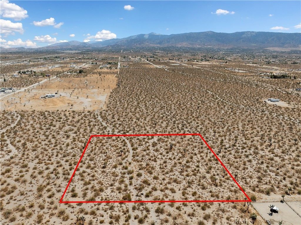 2 Wintergreen Rd, Pinon Hills