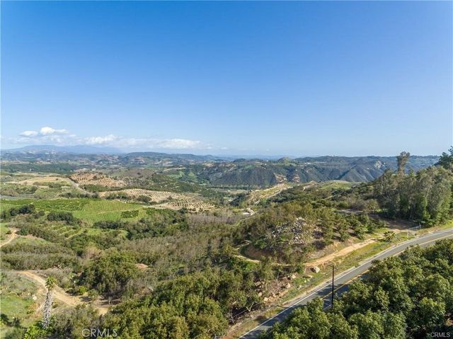 Los Gatos Road, Temecula