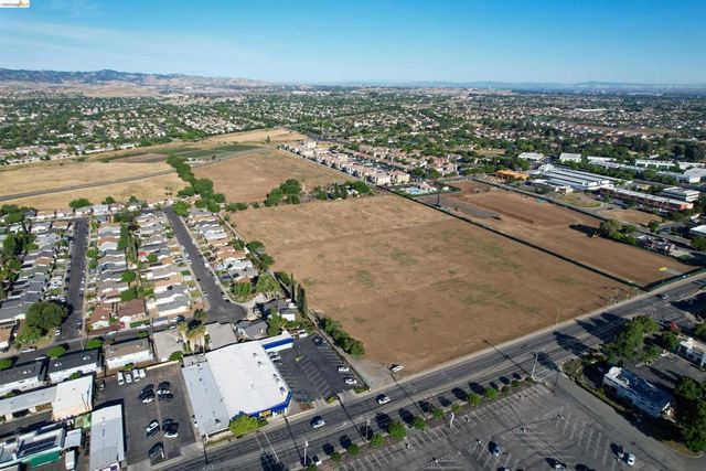 7865 Brentwood Blvd., Brentwood