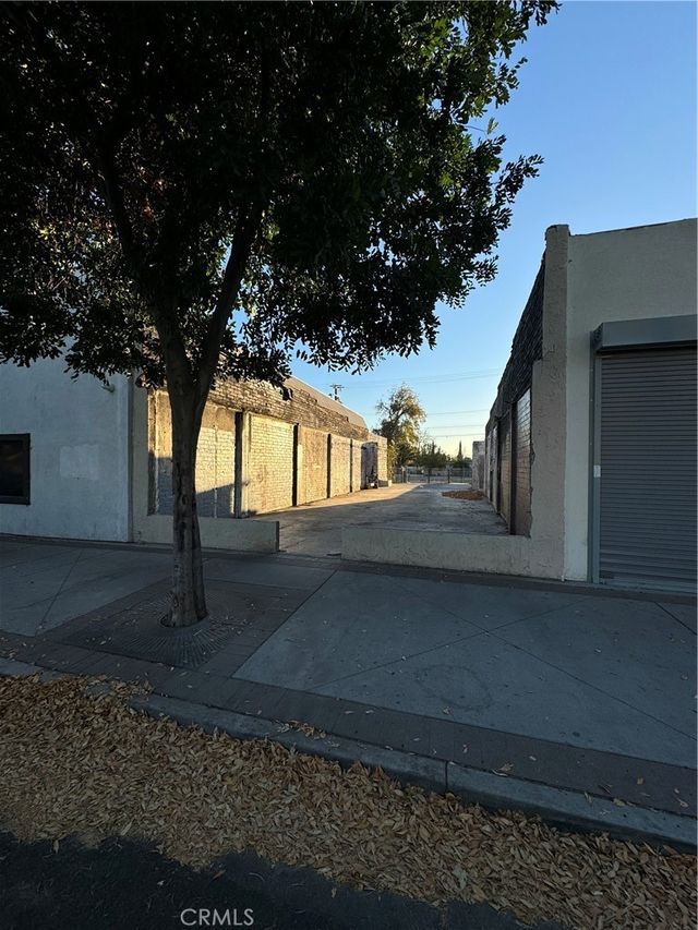 5442 Mission, Jurupa Valley