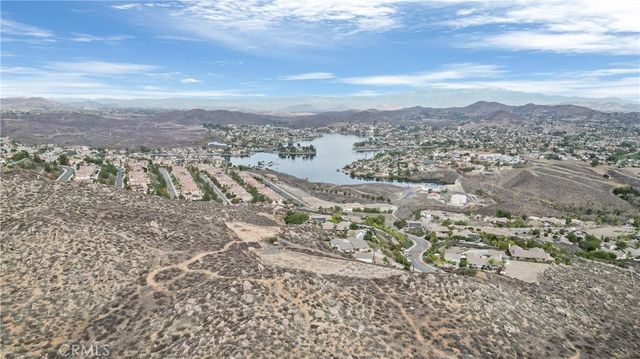 9 Via Del Lago, Lake Elsinore
