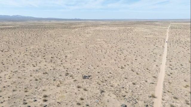Adelando Road, Adelanto