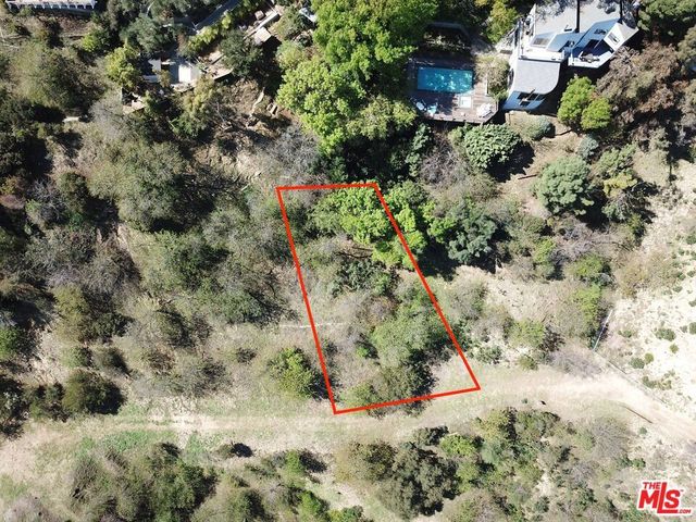 3895 N Hopevale Drive, Sherman Oaks