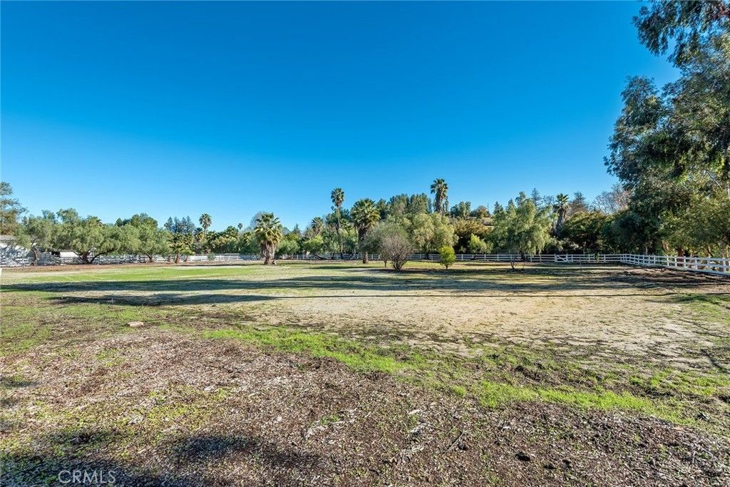 5546 Paradise Valley Road, Hidden Hills