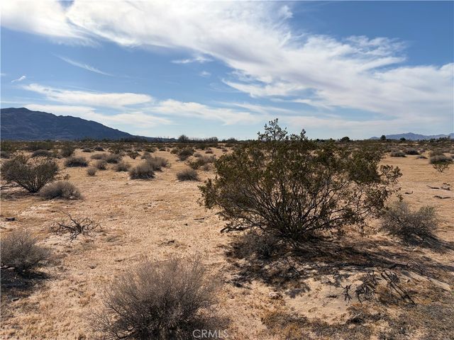 Becker Rd, Newberry Springs