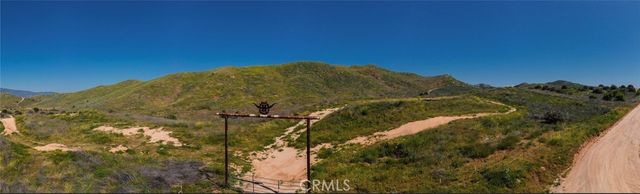 1 Dawson Canyon Rd, Lake Mathews