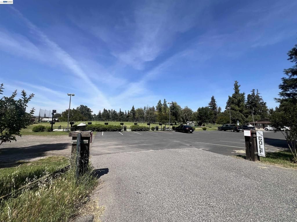 17051 Escalon Bellotta Rd, Escalon