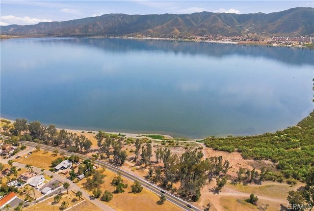 Lakeshore, Lake Elsinore