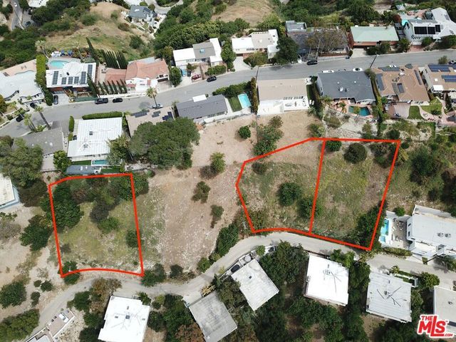 3800 N Oakfield Drive, Sherman Oaks