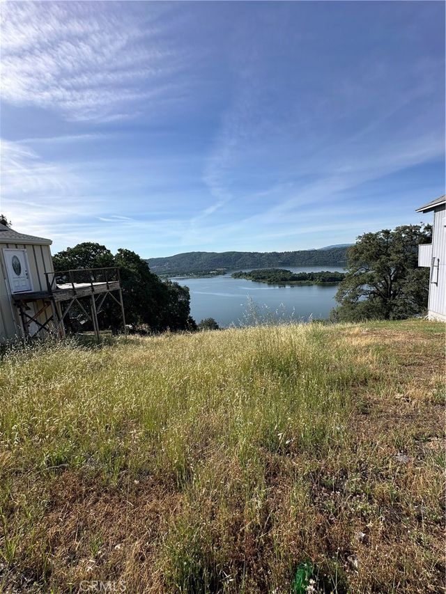 12145 Mesa Court, Clearlake Oaks