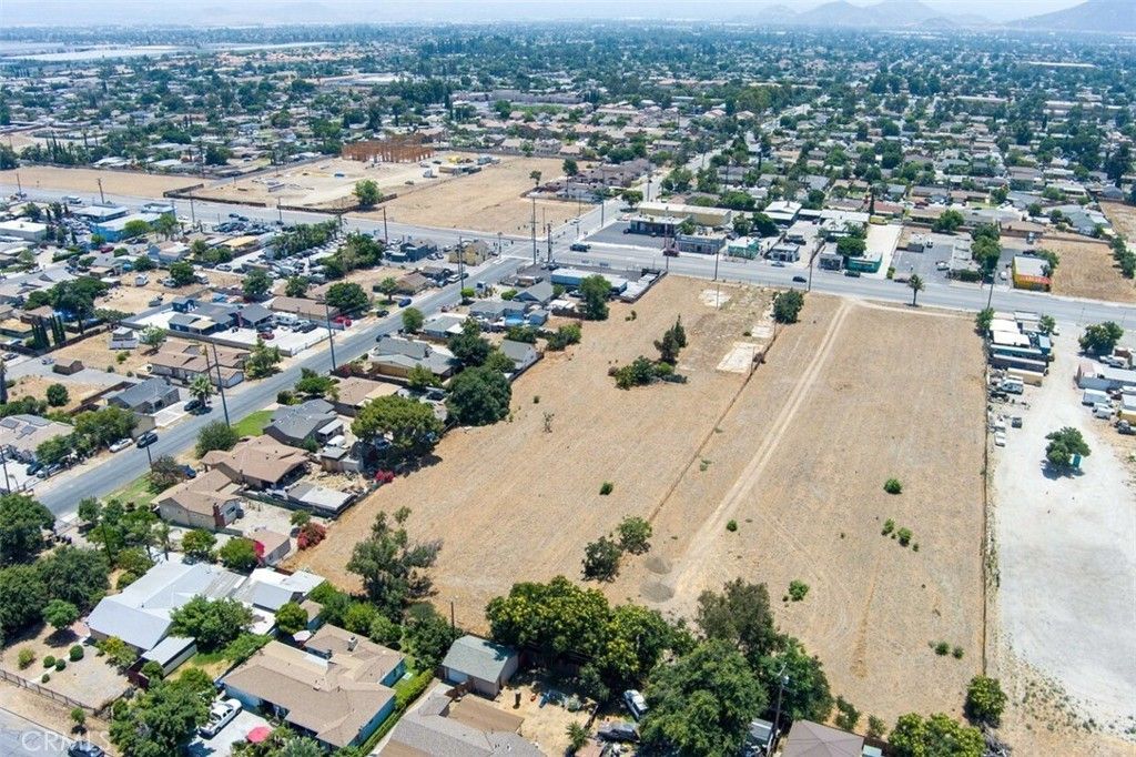 17848 17858 Foothill Boulevard, Fontana