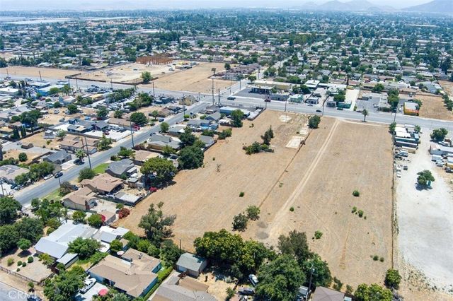 17848 17858 Foothill Boulevard, Fontana