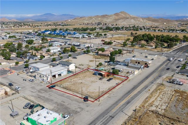 2909 Sierra Highway, Rosamond