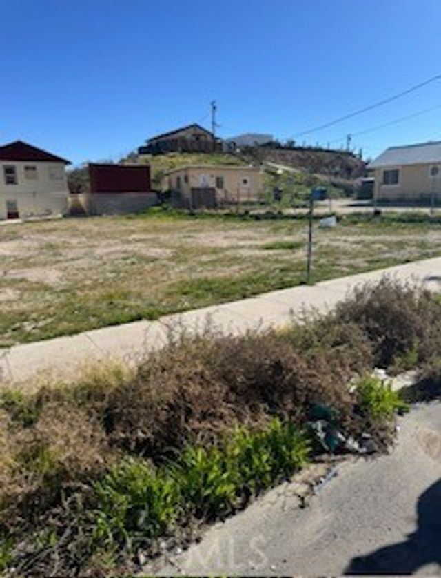 309 N 3rd, Barstow