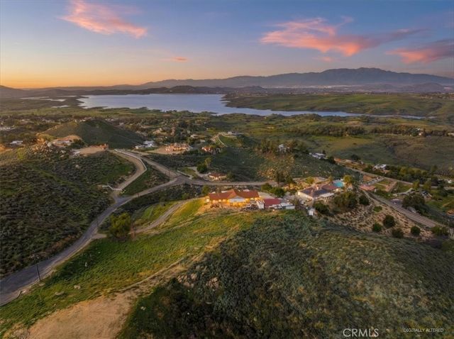 Lakemont Court, Lake Mathews