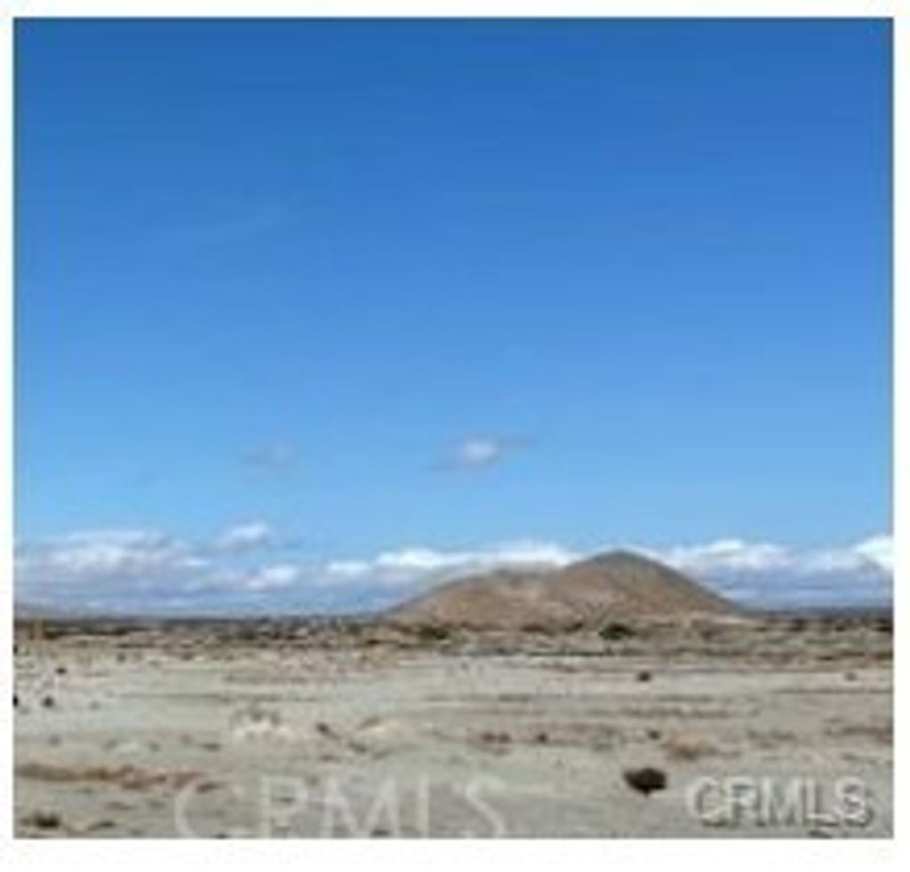 E Avenue M, Palmdale
