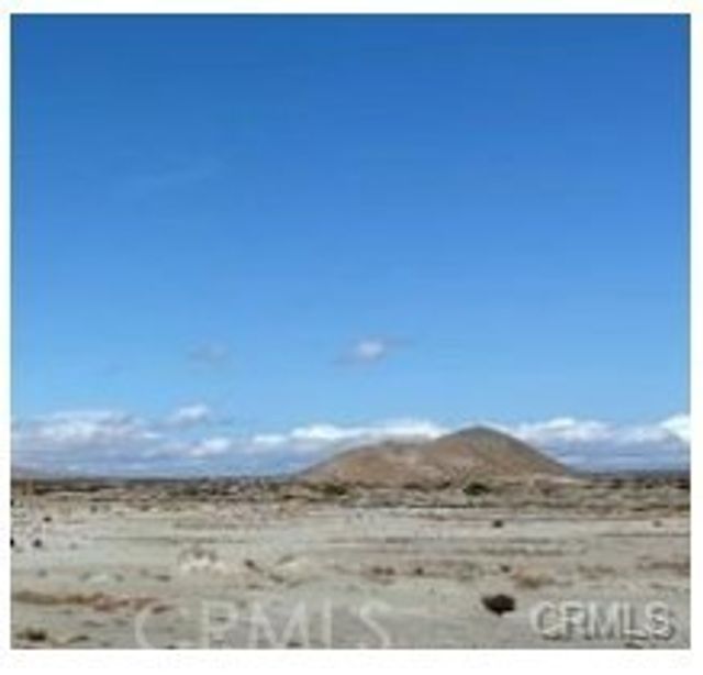 E Avenue M, Palmdale