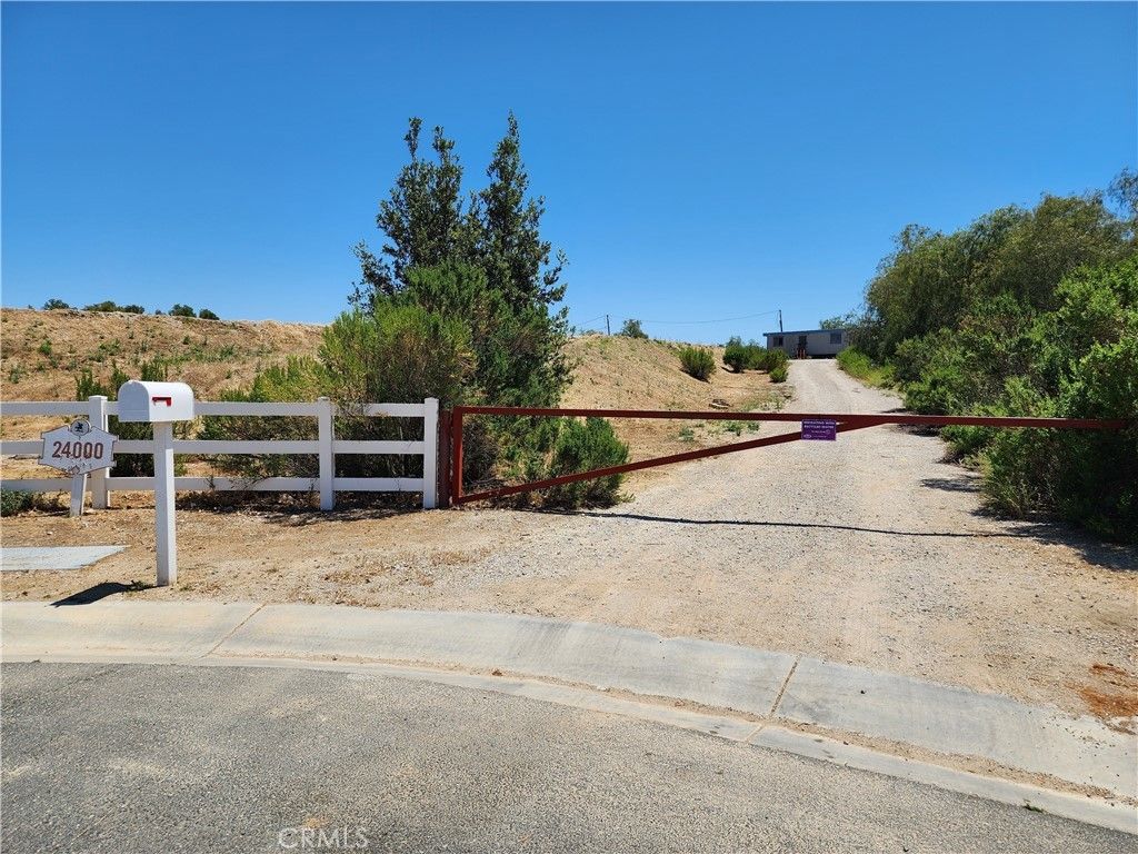 24000 Hidden Ridge Road, Hidden Hills