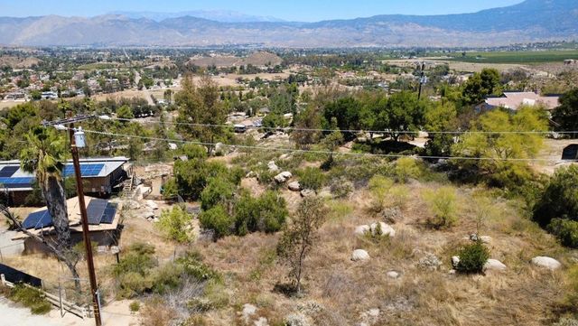 2 Vista Del Valle, Hemet