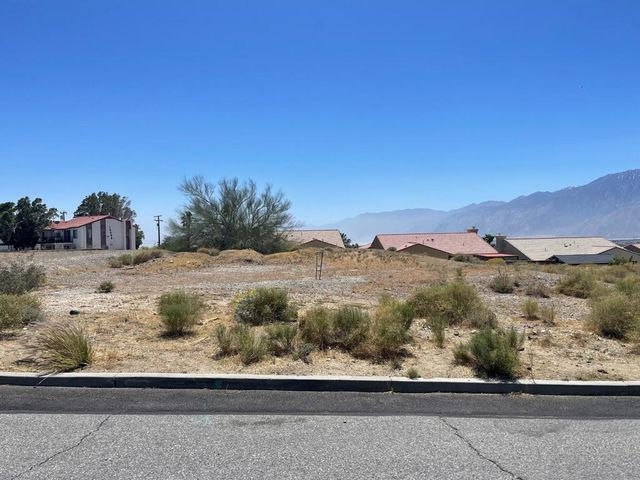 12th Street, Desert Hot Springs